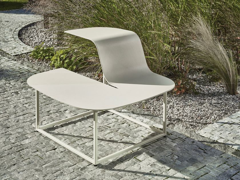 MANTA Galvanized steel outdoor chair By mmcité1 design Lucie Koldova