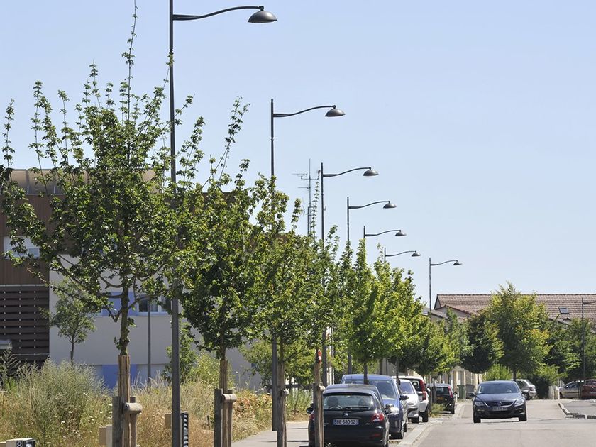 Testa palo a LED in alluminio METRO By GHM-ECLATEC design Eclatec