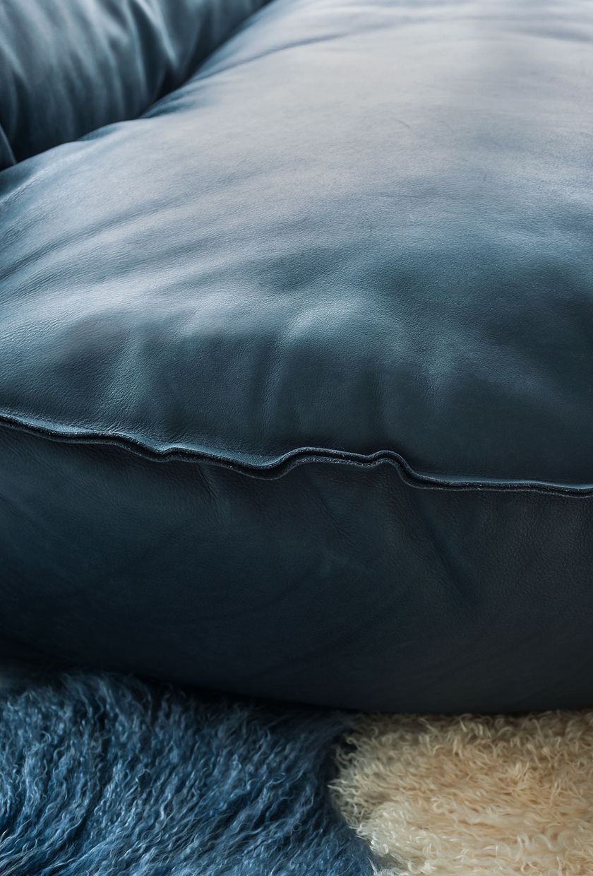 Leather bean bag MONTREAL By BAXTER design Paola Navone