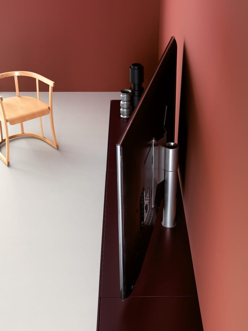 Lacquered wallmounted wooden TV with builtin speakers