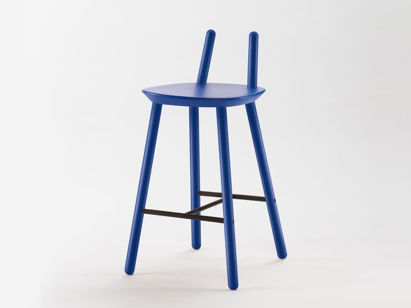 Product photograph of Na Ve High Stool from Archiproducts UK