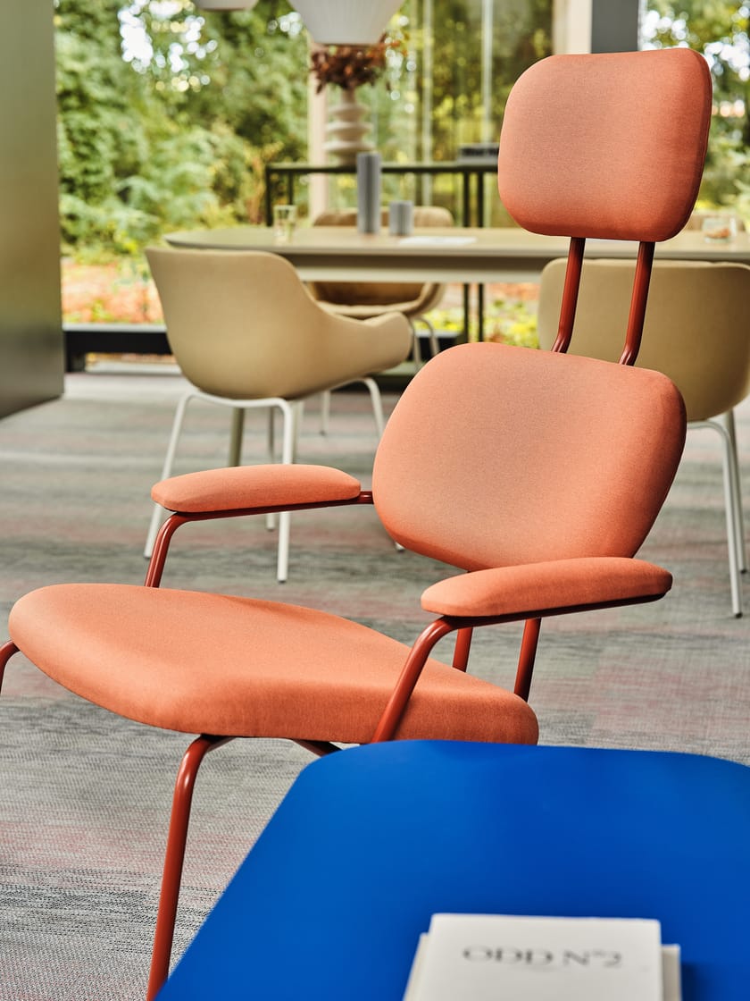 NEW SCHOOL Armchair By MDD