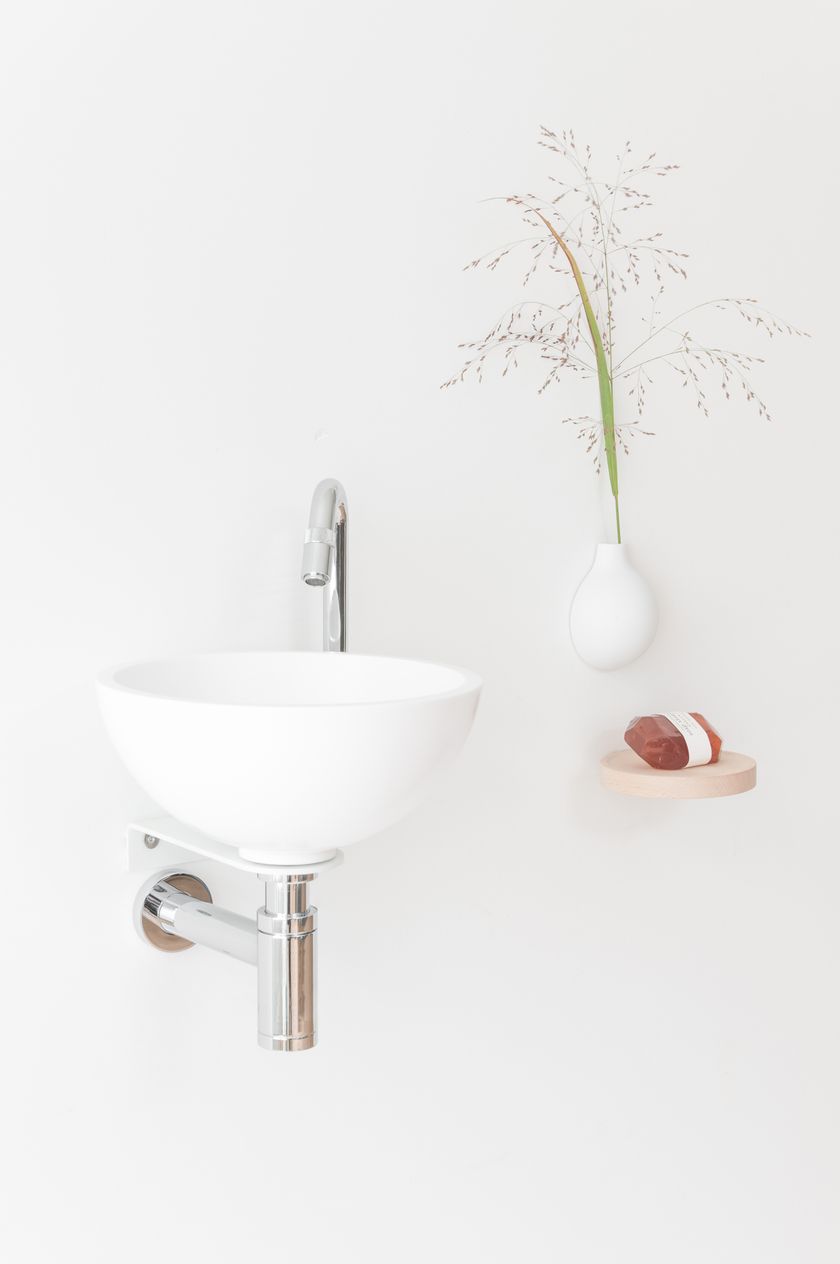NOON | Handrinse basin Wall-mounted HIMACS handrinse basin round By Not ...