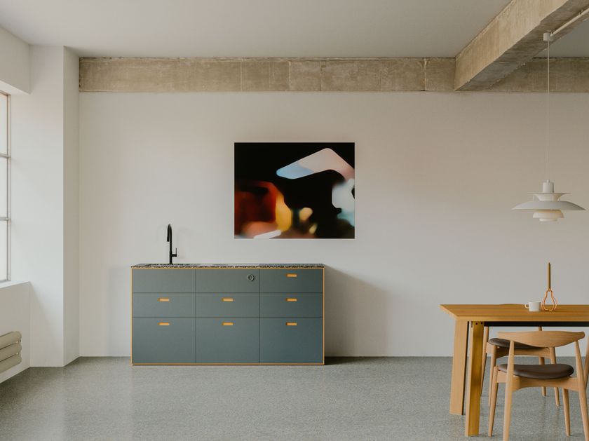 »HOME« BASE UNIT 03 - DESIGN „ONE“ Küche By Neuvermoebelt