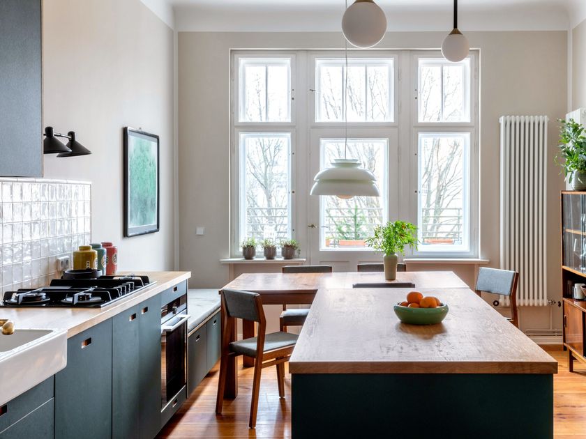 SMART LINE KITCHEN SYSTEMS KS21 Linoleum fitted kitchen with island By ...