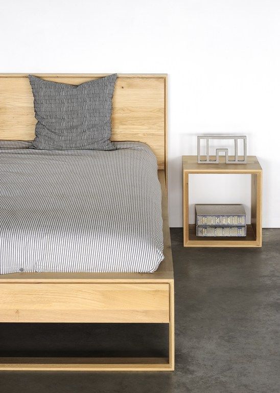 OAK CUBE | Solid wood coffee table By Ethnicraft