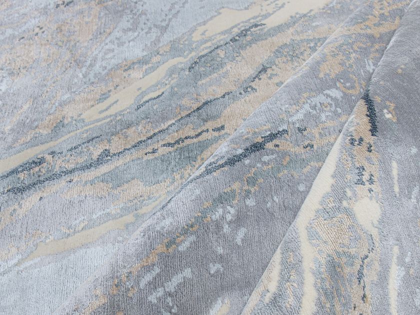 ONYX STARDUST Rectangular handmade silk rug By Edition Bougainville