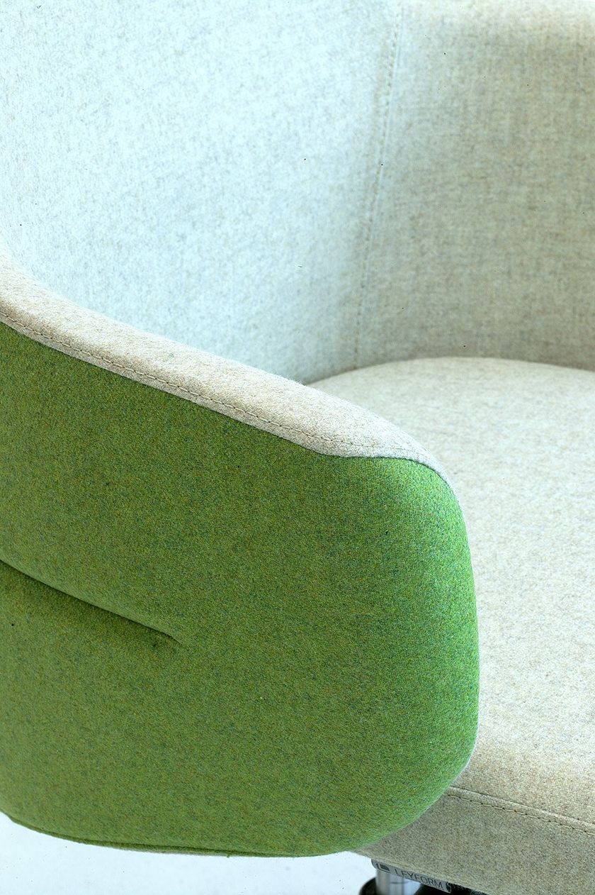 OPERA Swivel with spoke base wool chair with armrests By Leyform ...