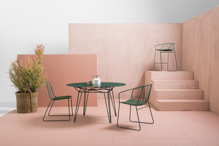 PARISI | HPL table By SP01 design Tom Fereday