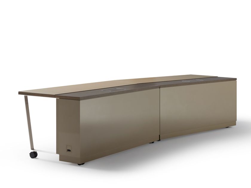 PLEXY Folding wooden meeting table with castors By José Martínez Medina