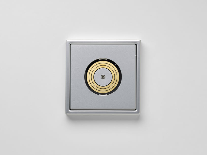 PLUG & LIGHT by JUNG - Alimentatore - 3