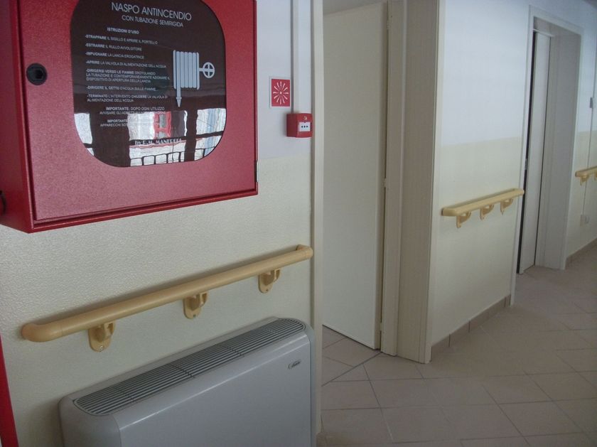 Polycarbonate (PC) Handrails | Archiproducts