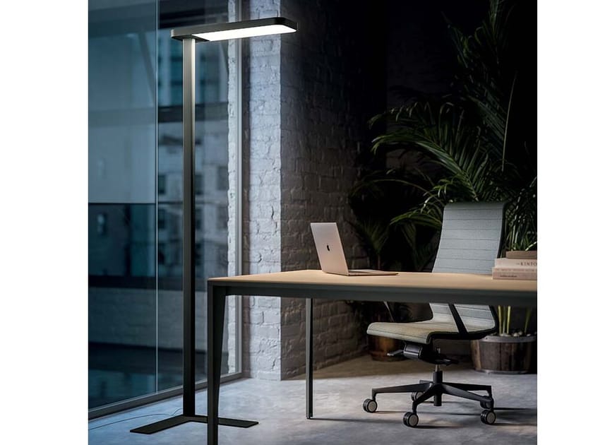 More Floor lamp By Quadrifoglio Group design Moreno De