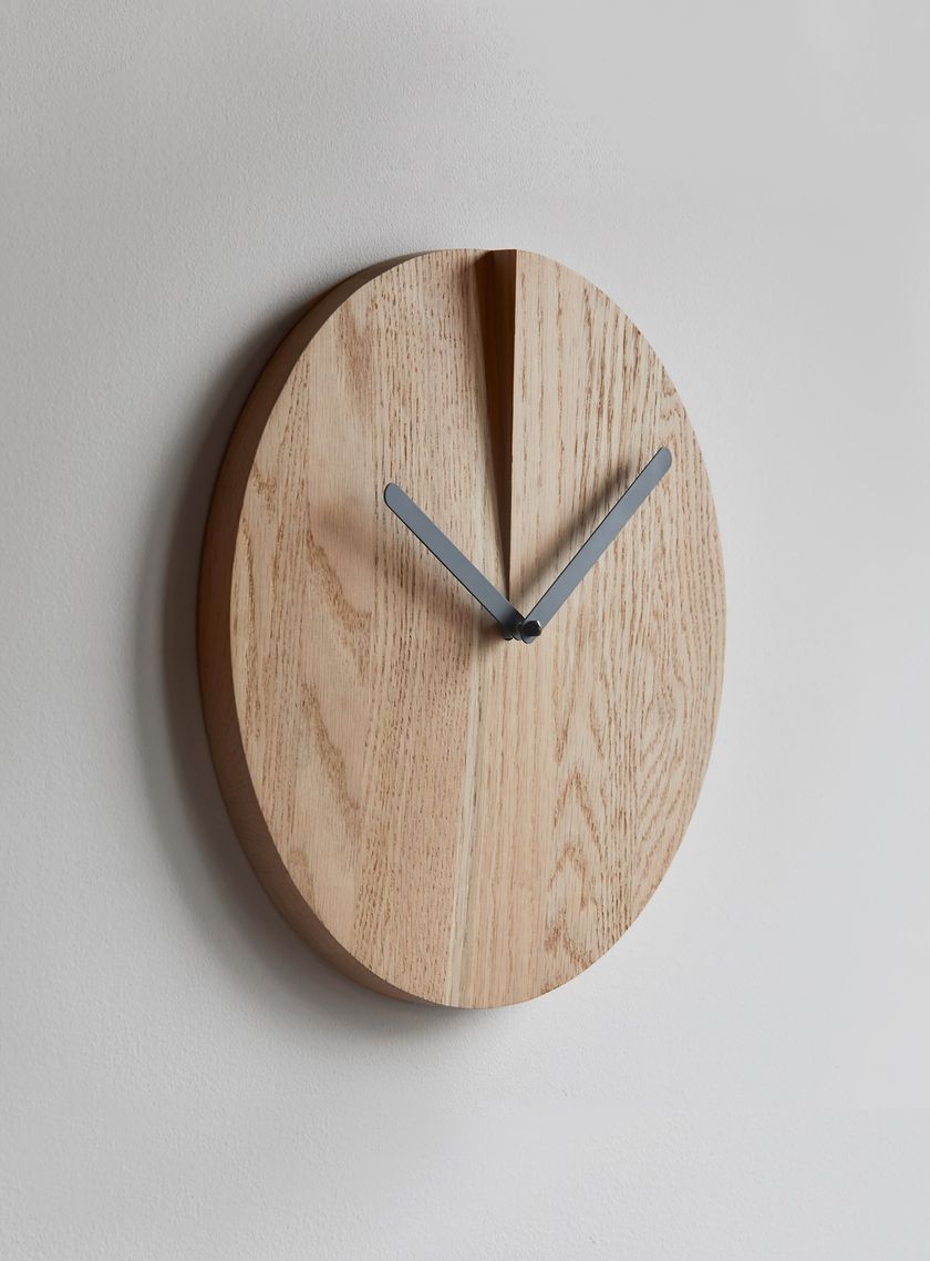 Wall-mounted oak clock RESET By MARdiROS