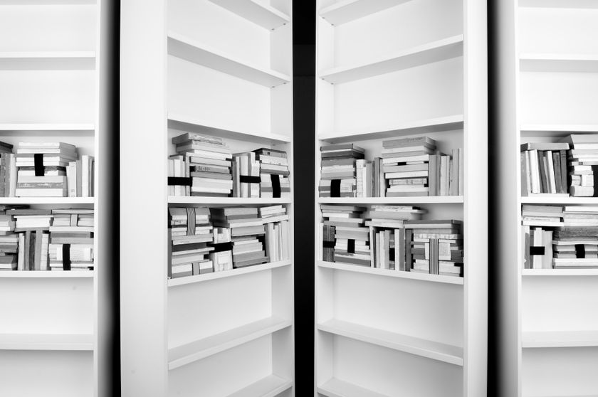 Libreria Girevole A 5 Ripiani 360° Con Ruote - Portata 45kg - In Pannello Alta Densità - Colore Bianco - Per Libri, Decorazioni, Ufficio