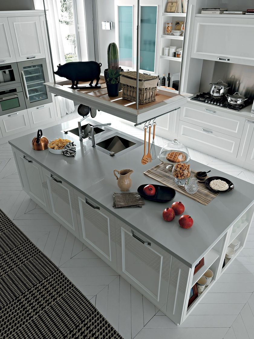ROMANTICA | Kitchen with island By Febal Casa design Alfredo Zengiaro