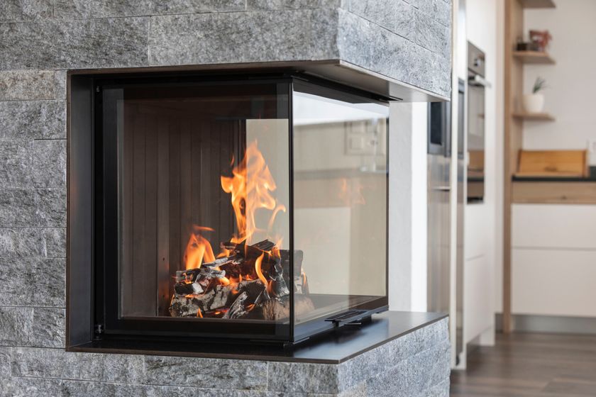 RIII 55x80x46 Star Wood-burning 3-sided fireplace By RUEGG