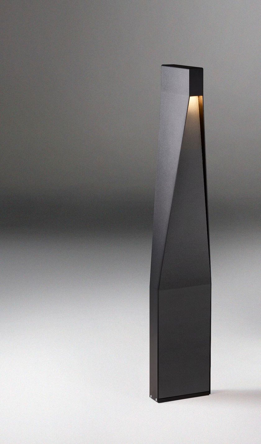 STANDLEY 庭院立灯 By Rakumba | design Jon Goulder