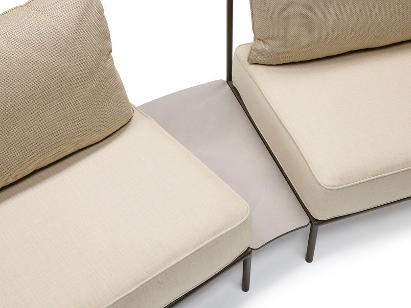 FLAP Garden side table By S-CAB | design Meneghello Paolelli