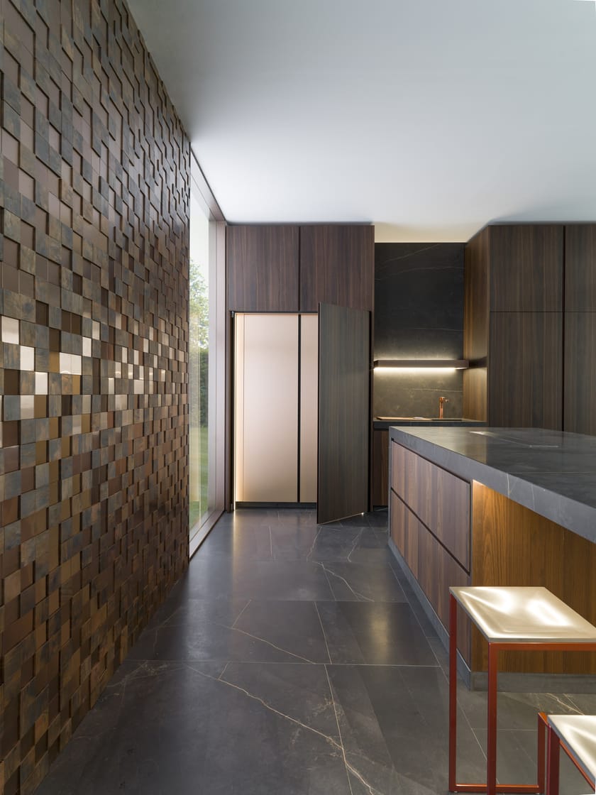 Fitted kitchen with island SAFFRON By GAMADECOR design Ramon Esteve Estudio