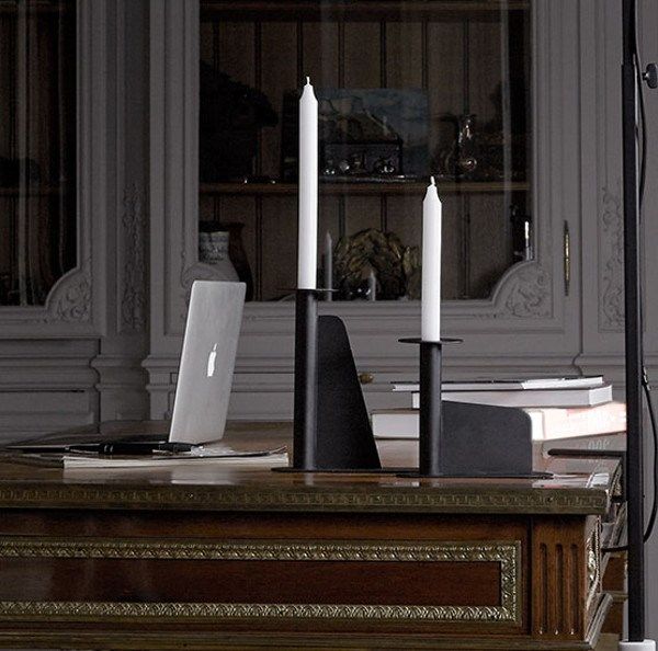 Set Di 2 Portacandele Moderni In Metallo Nero – Design Ondulato Con Base A Cappello, Per Candele Coniche, 24 E 34,5 Cm