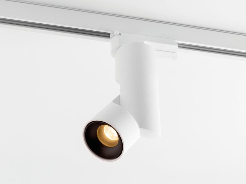 SEMIH 61 | Track-Light By Modular Lighting Instruments design Jeffrey ...