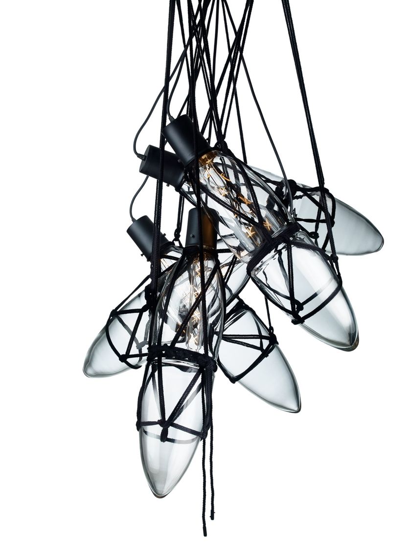 Lámpara colgante de vidrio soplado SHIBARI By BOMMA diseño Kateřina