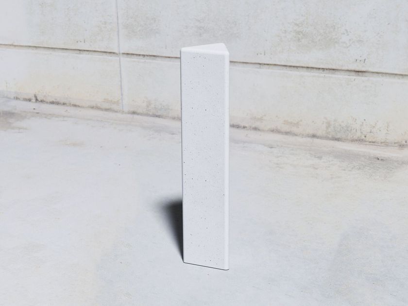 VIDA Fixed concrete bollard post By SIT | design YFBS