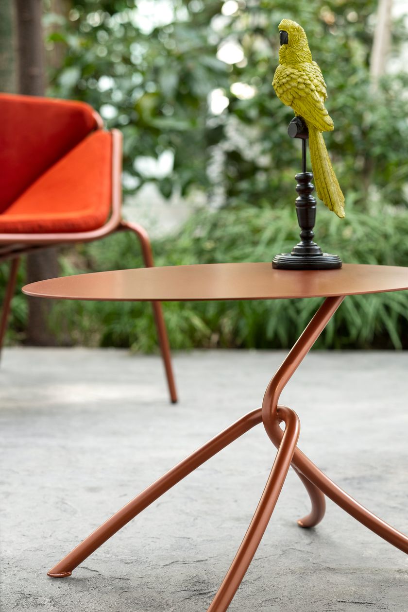 SKIN Oval metal coffee table By TrabA' | design Giacomo Cattani