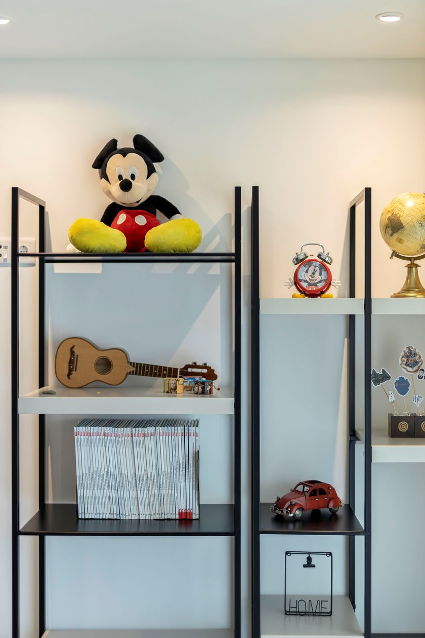 SLENDER Bookcase By Stylish Club