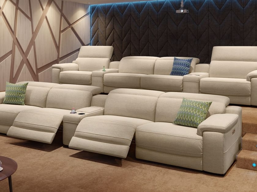 SORA KINO Sofá 4 lugares de tecido By Sofanella