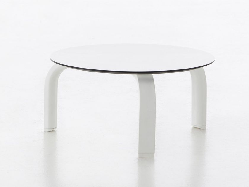 STACK | Round coffee table By GANDIABLASCO design Borja Garcia