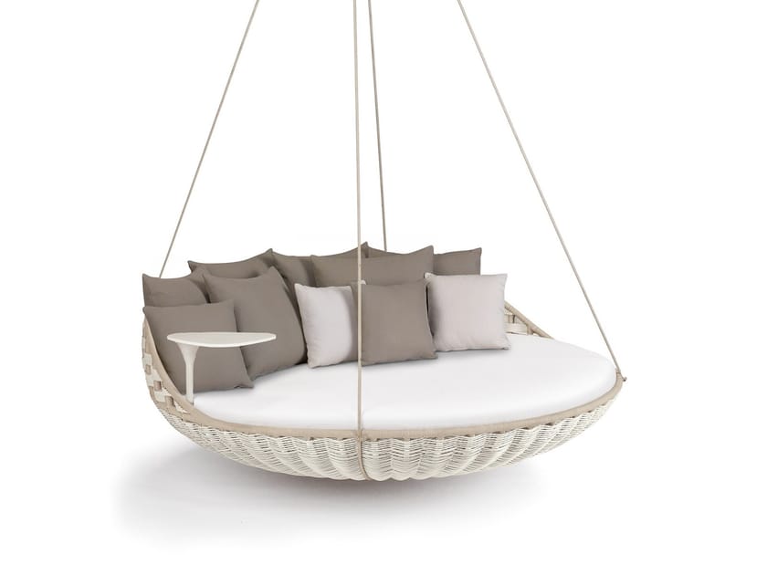 SWINGREST 3 Seater garden hanging chair By Dedon design Daniel Pouzet