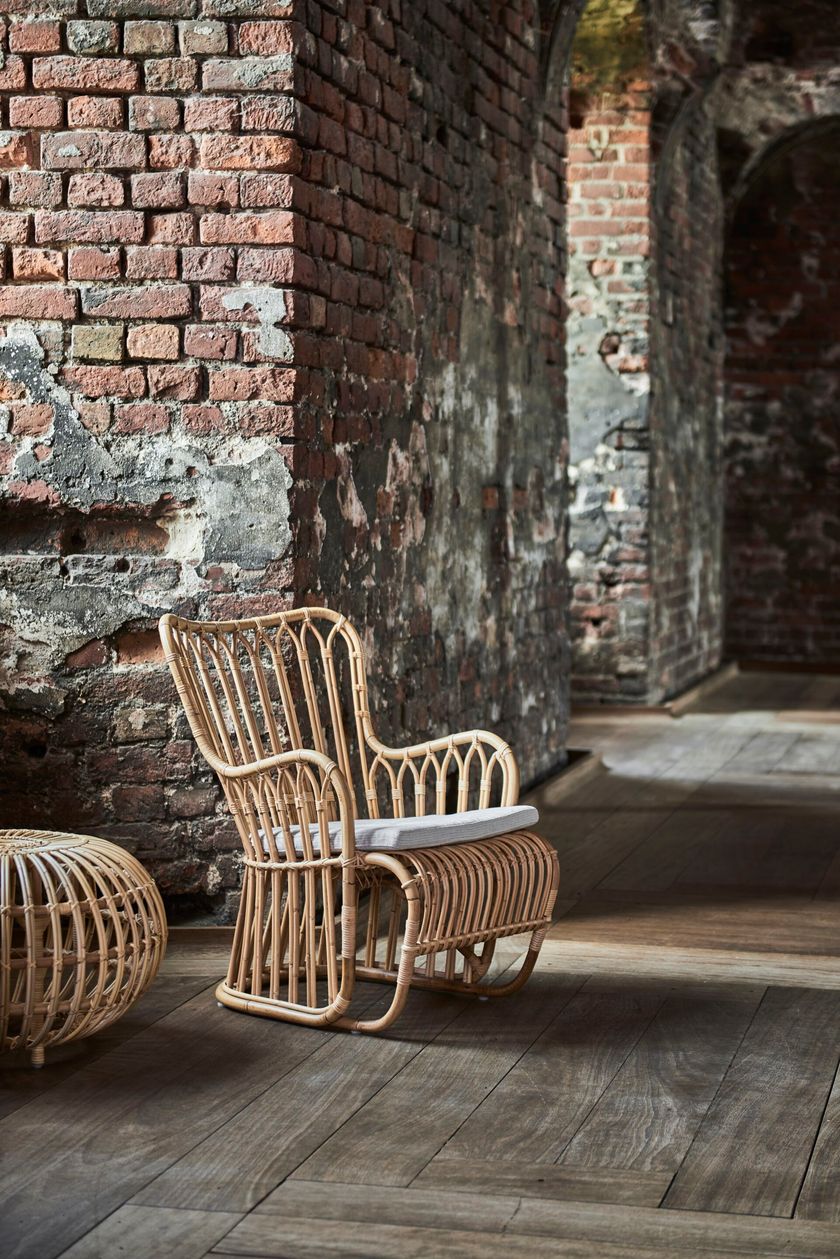 TULIP Easy chair By Sika Design