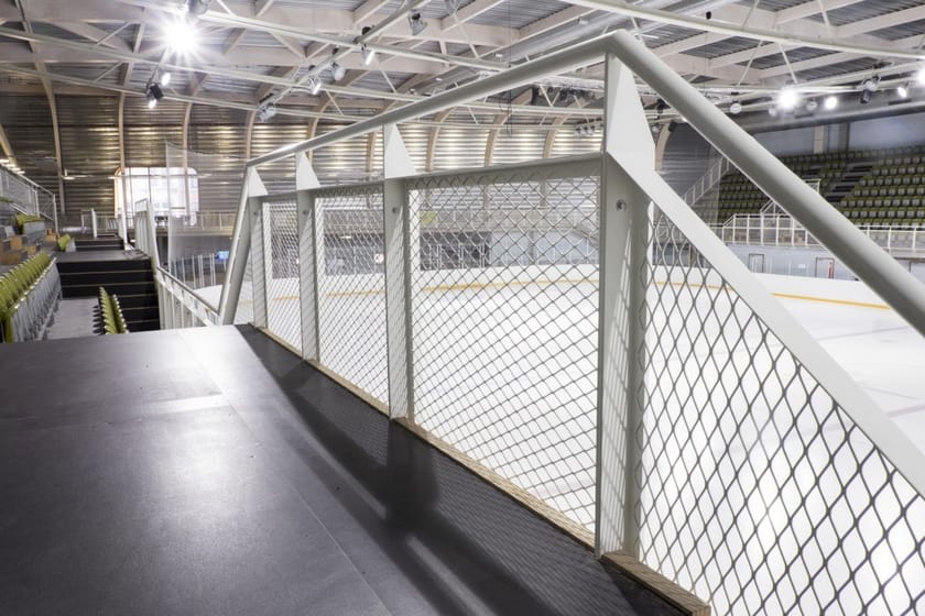 Expanded metal Stair railing Stair railing By METAL DEPLOYE