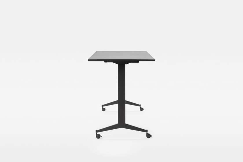 TIMMY TILTING H1050 office desk By Mara