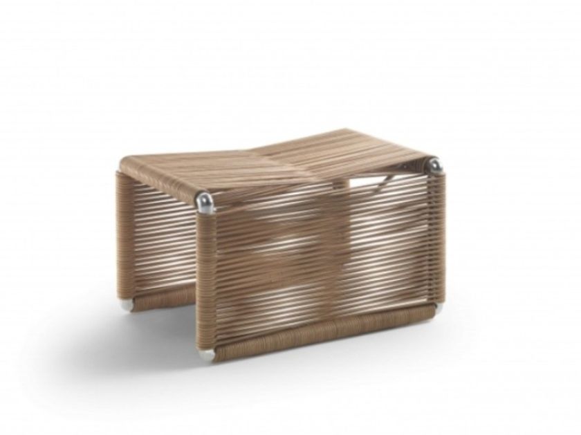 TINDARI Low tanned leather stool By Flexform | design Antonio Citterio