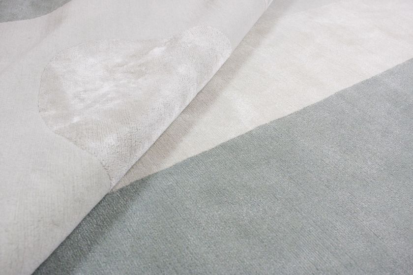 MEN Rug By Tapis Rouge