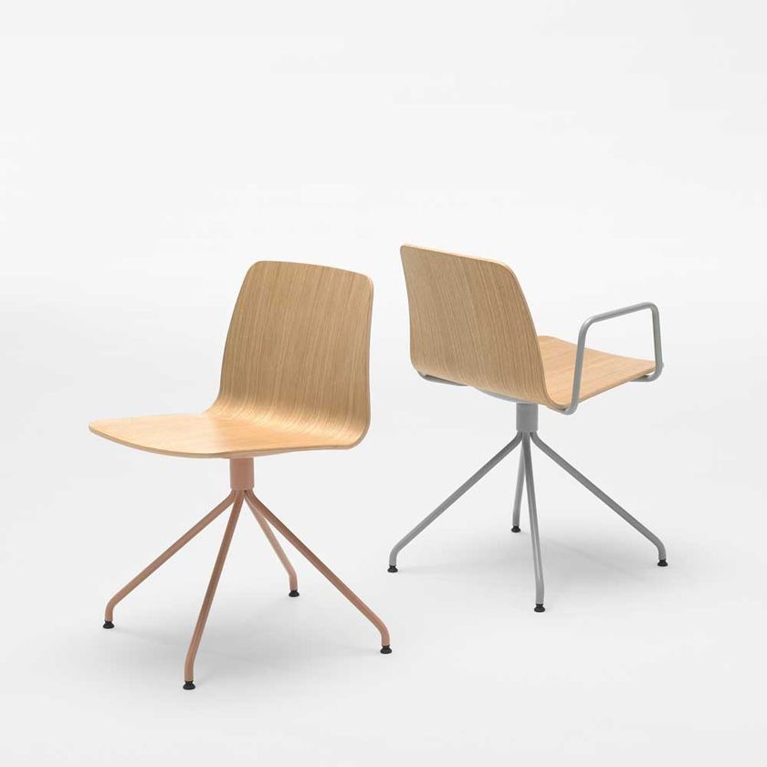 VARYA WOOD Swivel trestle-based oak office chair with armrests By ...