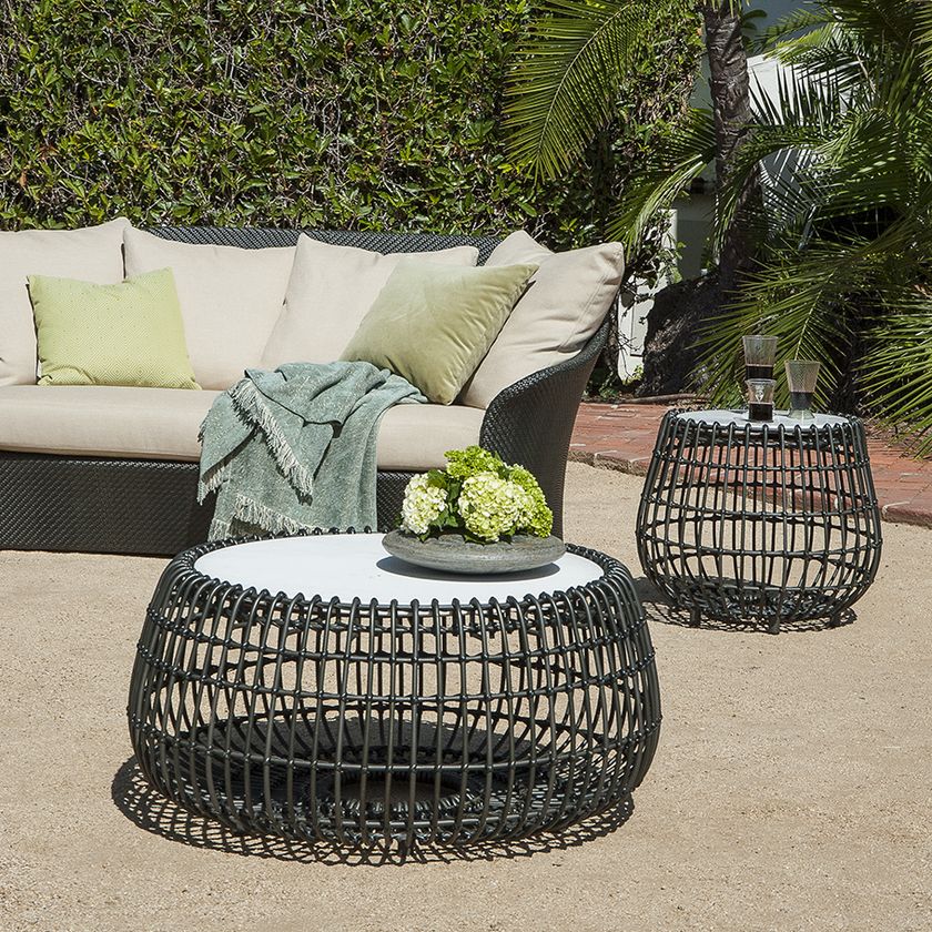 VINO | Coffee table By JANUS et Cie design Janice Feldman