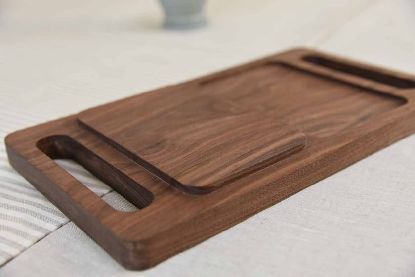 Walnut chopping board By KHEM Studios
