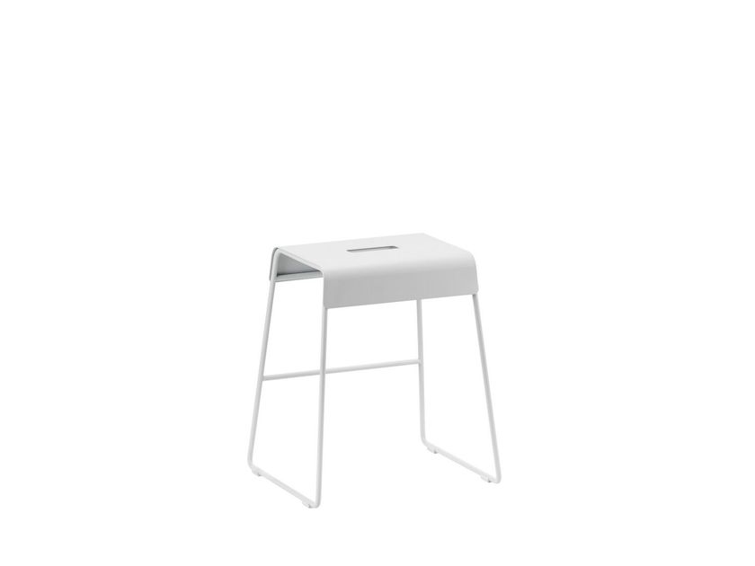 Zone Denmark A-Stool - Sgabello Design Grigio In Acciaio, Altezza Singolo Gradino, Piedini Antiscivolo, Carico Max 110 Kg