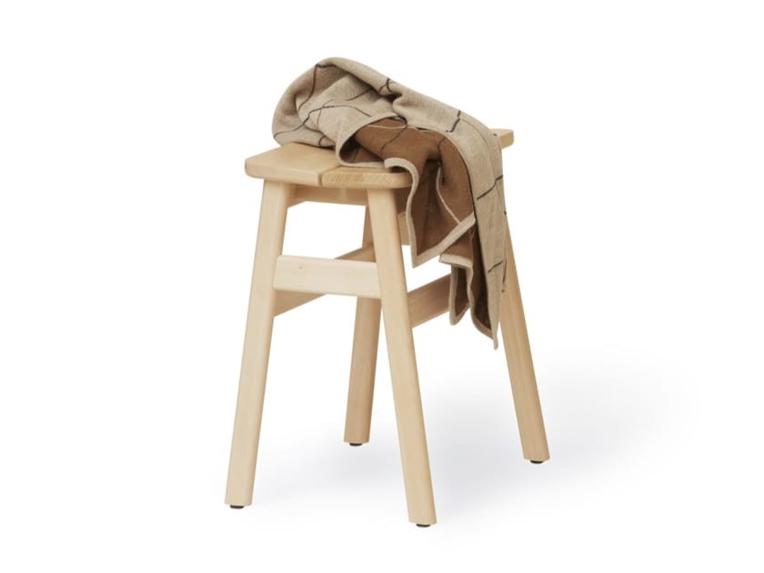 ANGLE STANDARD 45 by Form & Refine - Sgabello in faggio - 4