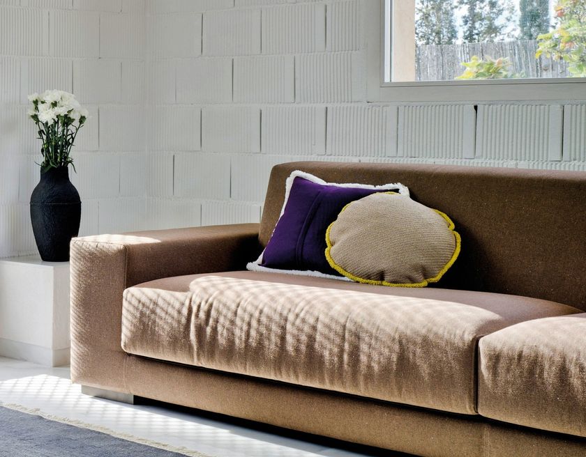 BANG! | Round cushion By Sancal design Elena Castaño López