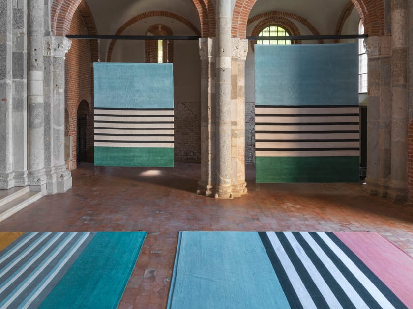 LES ARCS BLEU BLANC GRIS by cc-tapis - Tappeto fatto a mano in lana - 9
