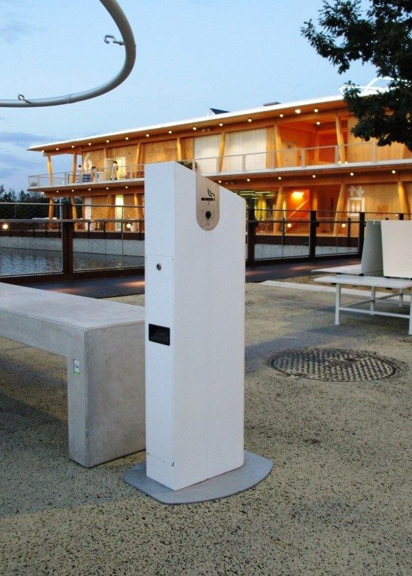 Posacenere Da Esterno In Acciaio Inox - 92cm, Con Serratura, Per Giardini, Pub, Ristoranti (Capacità 2 Litri)