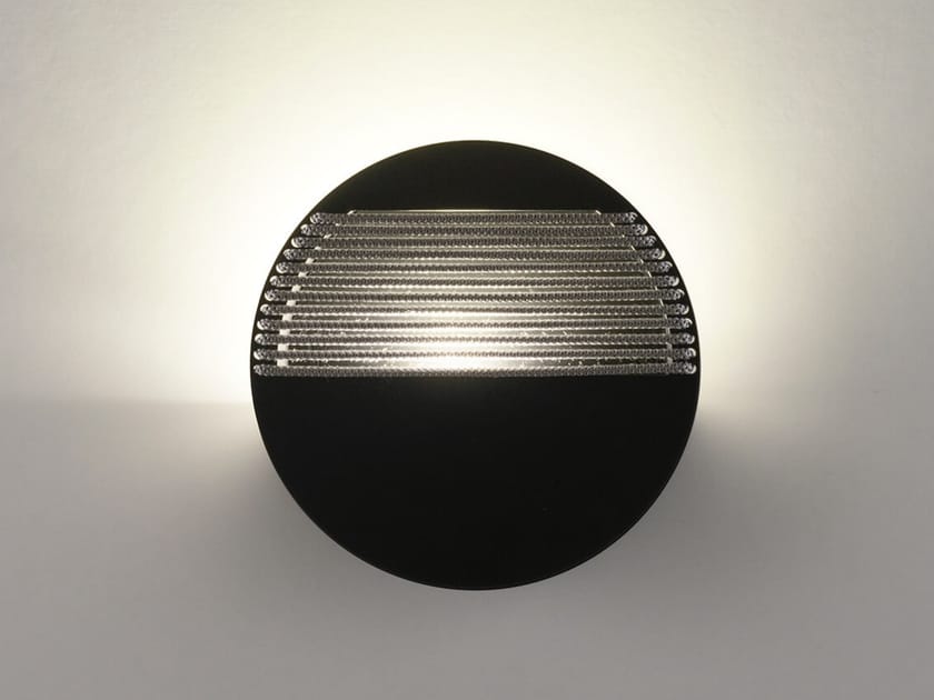 DIAL Wall light By Ole! Lighting