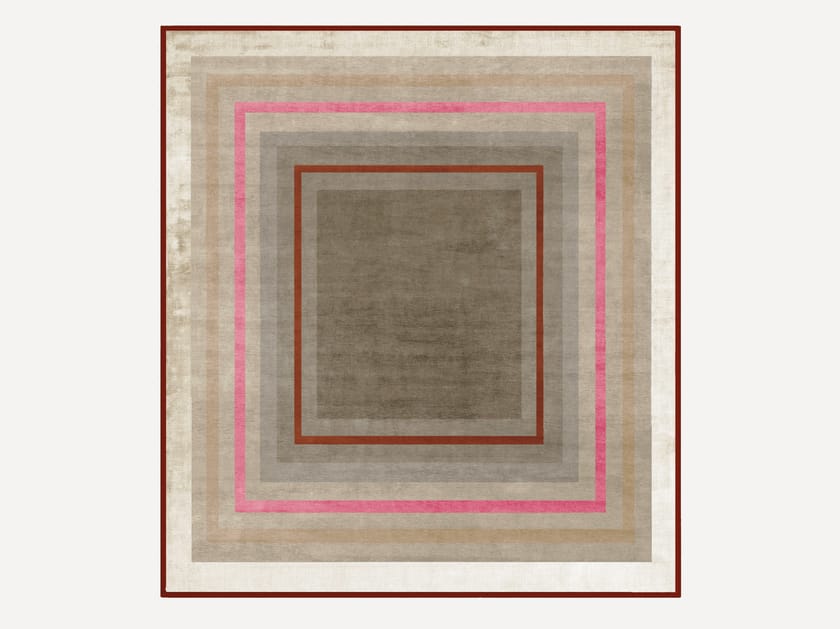 EGYPT STATION (ES18)