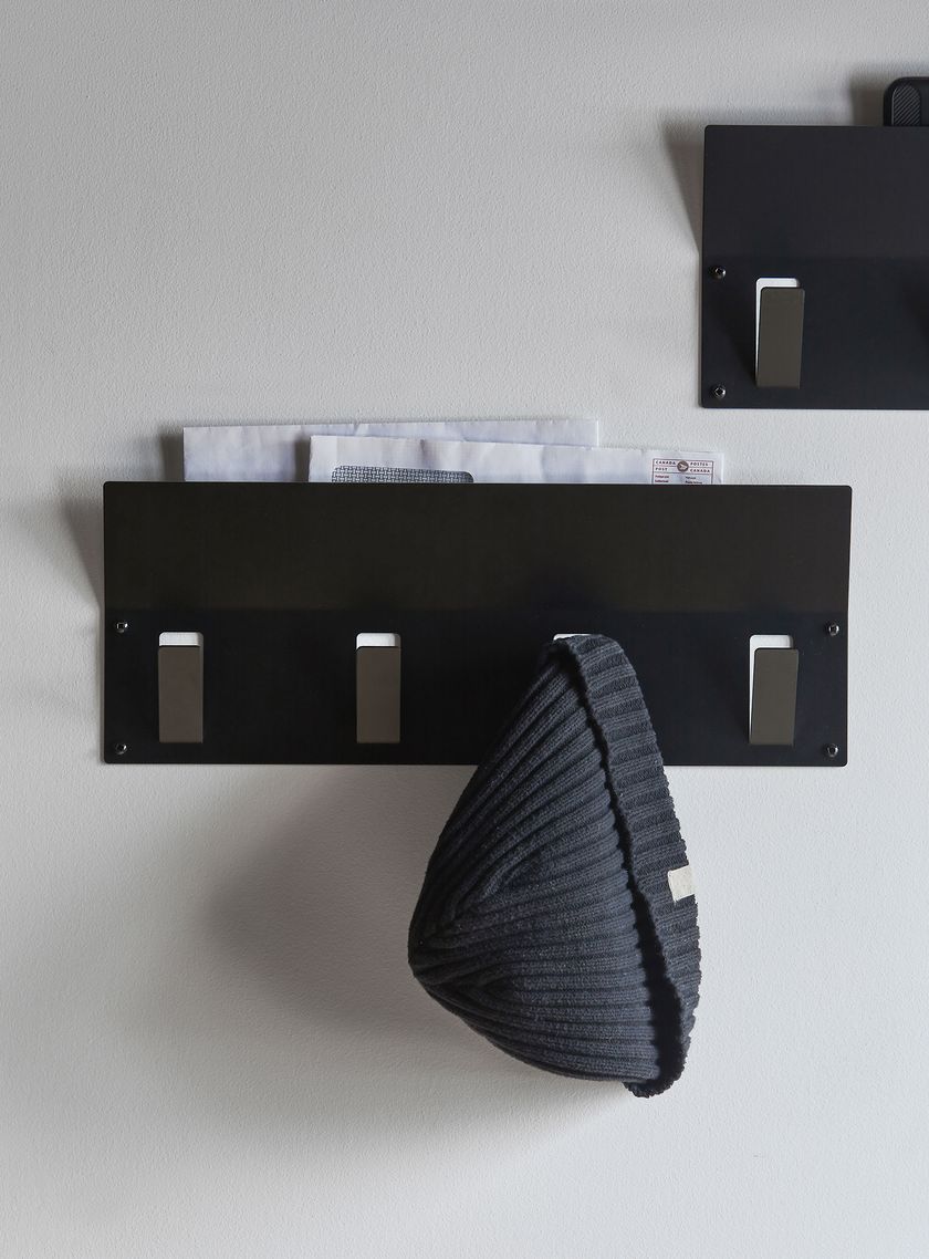 FLEXI SMALL Wall-mounted powder coated steel coat rack By MARdiROS