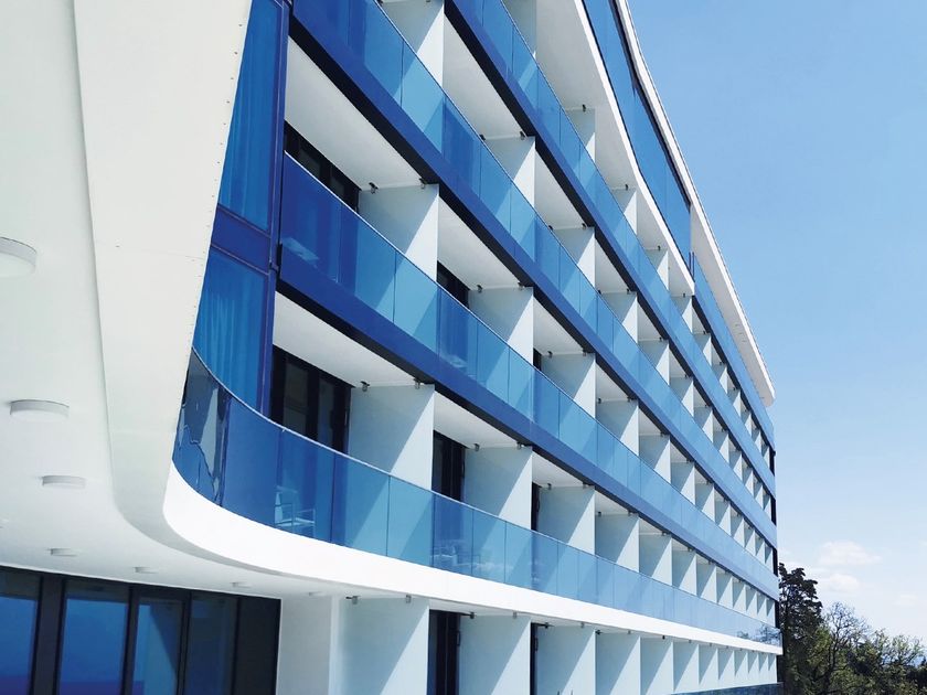 GLASS U P2 Baranda By IAM DESIGN